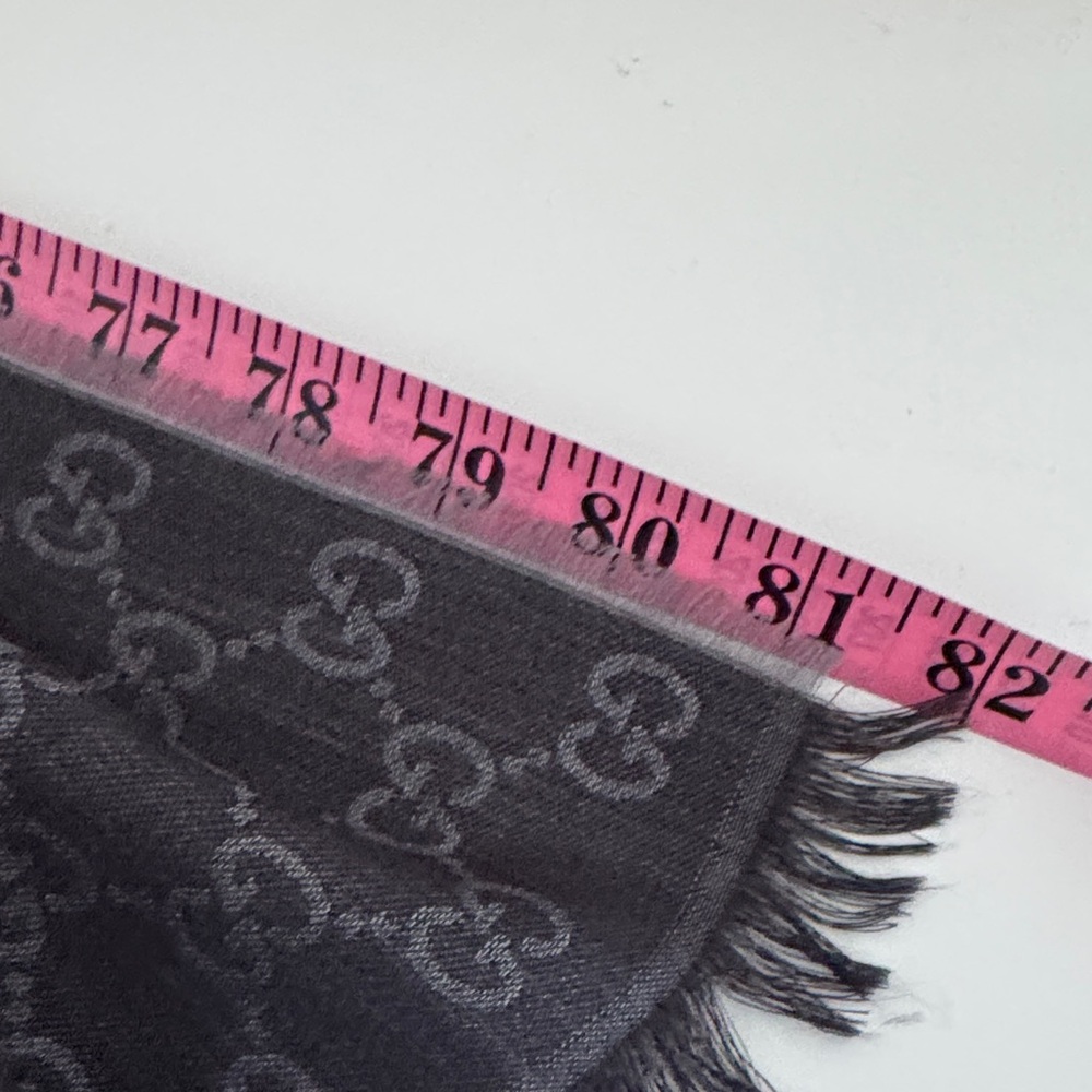 Gucci Black and Gray Monogram Scarf unisex - Picture 6 of 7